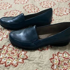 Natural Soul , leather Navy Blue loafers , size 7.5